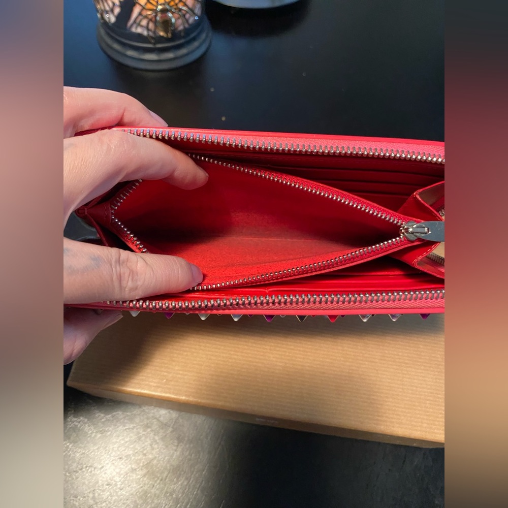 ✨🩷Christian Louboutin Panettone Glitter Spike Wallet🩷✨ - Picture 13 of 15